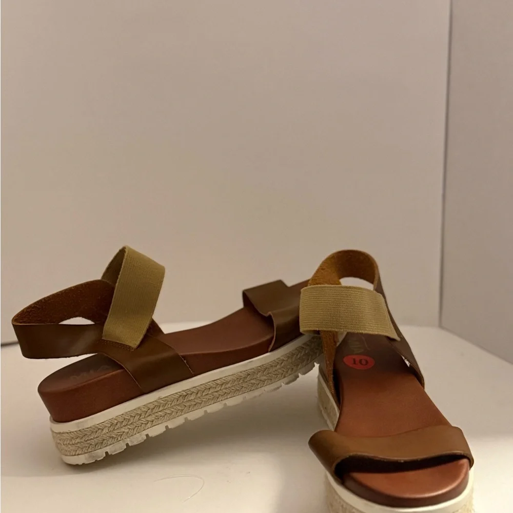 MIA Nedra Tan and Brown Espadrille Sandals Women’s 10